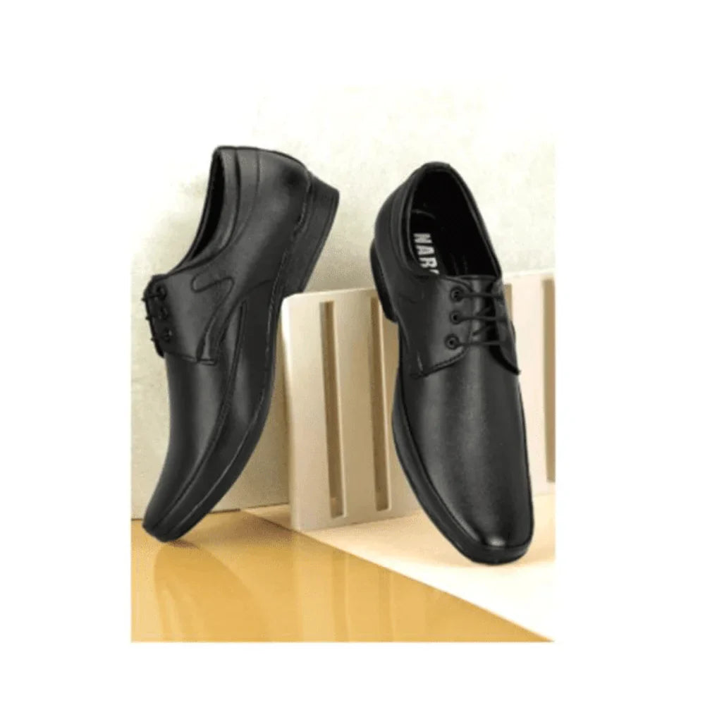 Classic Black Derby