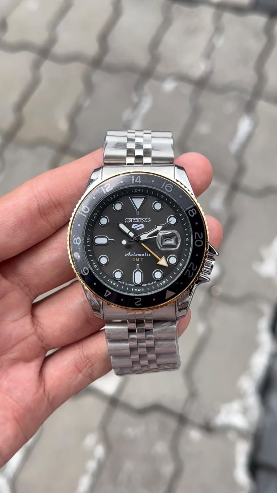Seiko Style Black Dial Automatic GMT Watch – Premium Collection