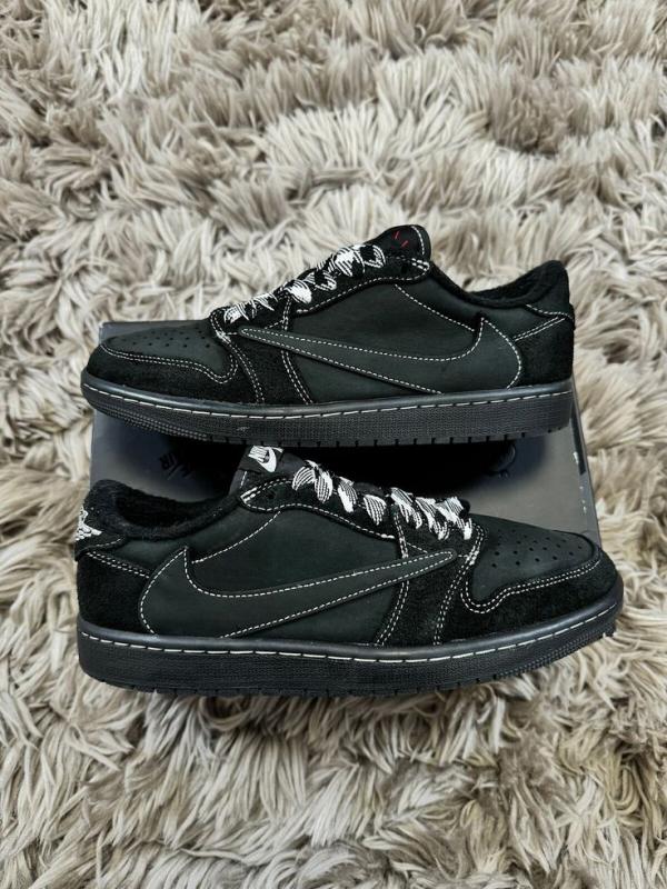 Air Jordan Retro 1 Low x Travis Scott Phantom